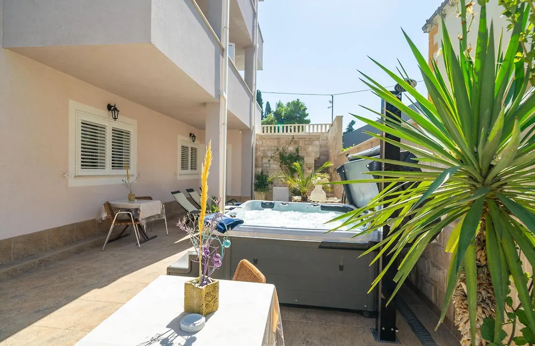 Apartments Villa Aura - Adult Only-1