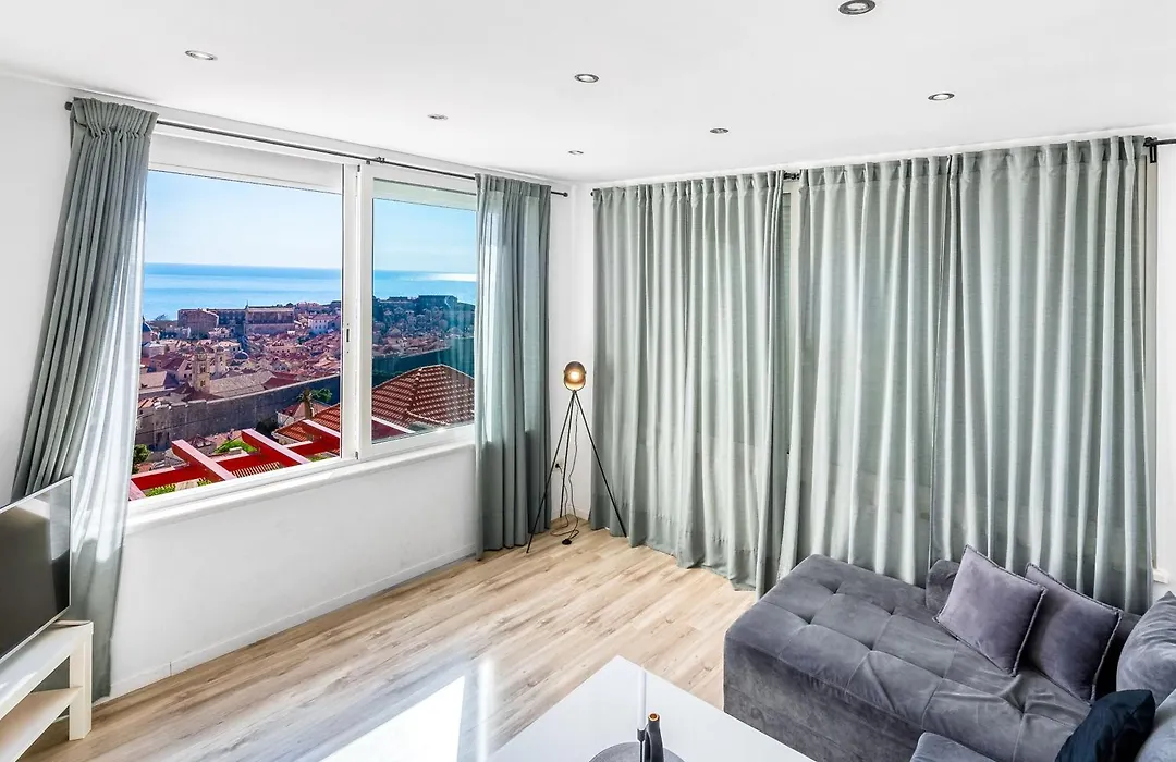 Chill Out - Old Town & Seaview Apartments-1