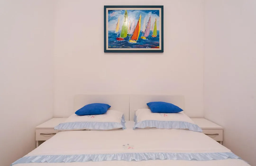 Apartmani Nika Marangun-1