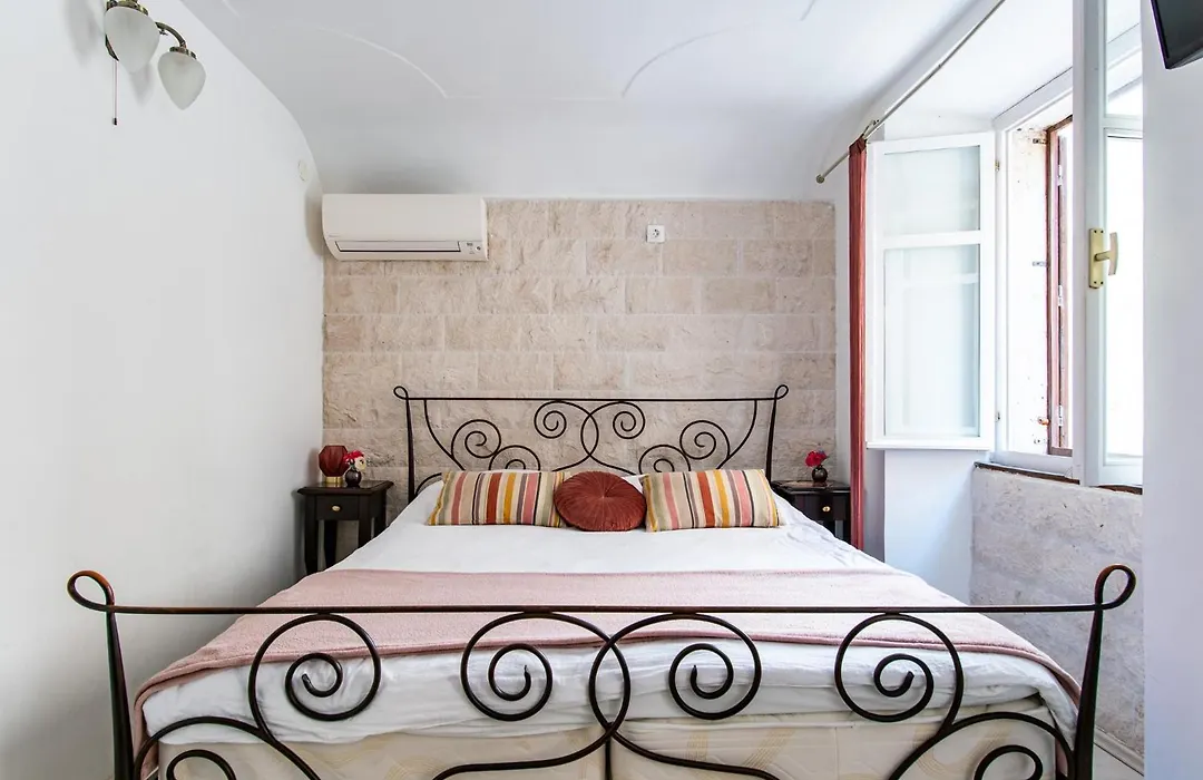 Gallus Old Town Apartment-1