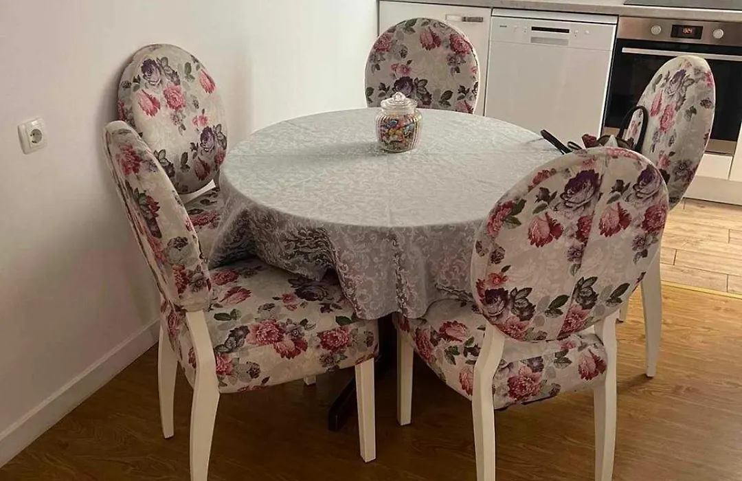 White Rose Apartment-1