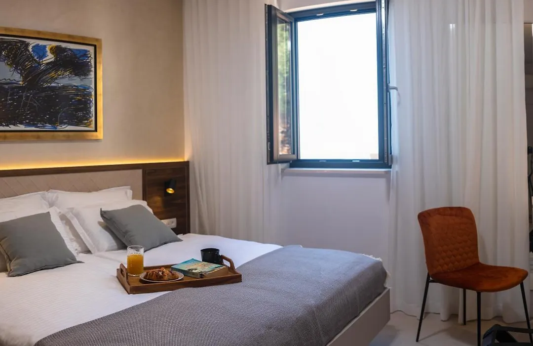 New & Luxury 5* With Breathtaking View- Kiki Lu Apartment-1