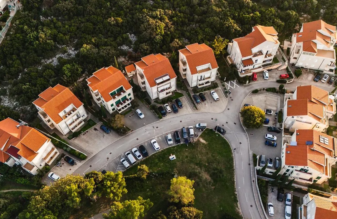 Pervanovo Apartments With Free Parking-1