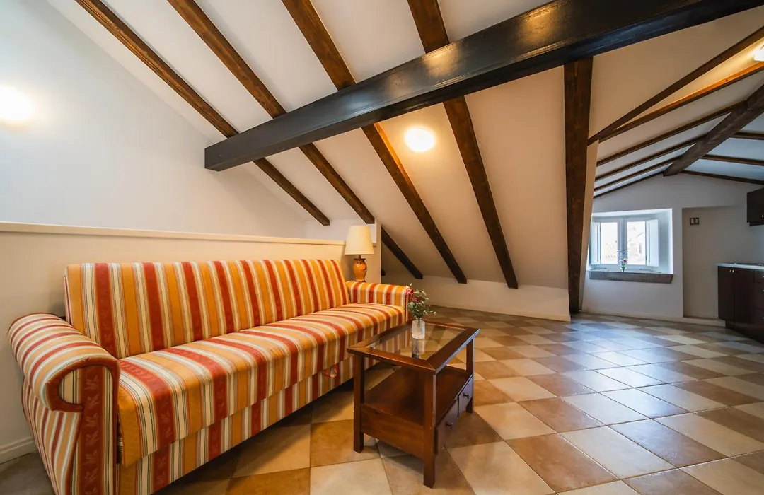 Sunce Palace Apartments With Free Offsite Parking-1