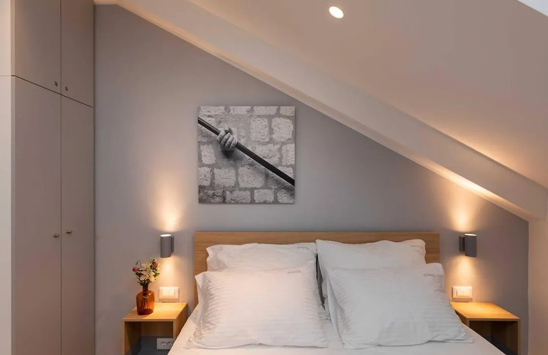 Old Town Apartments U Nikse-1