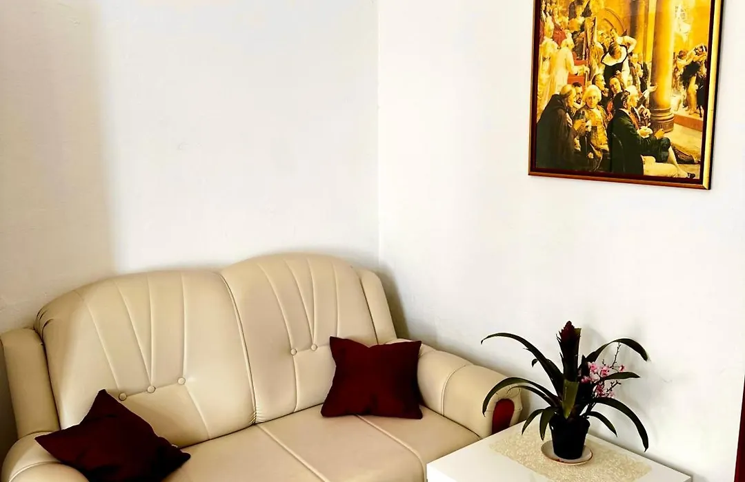 Two-Bedrooms Apartment With Balcony And Sea View,Near Old Town-1