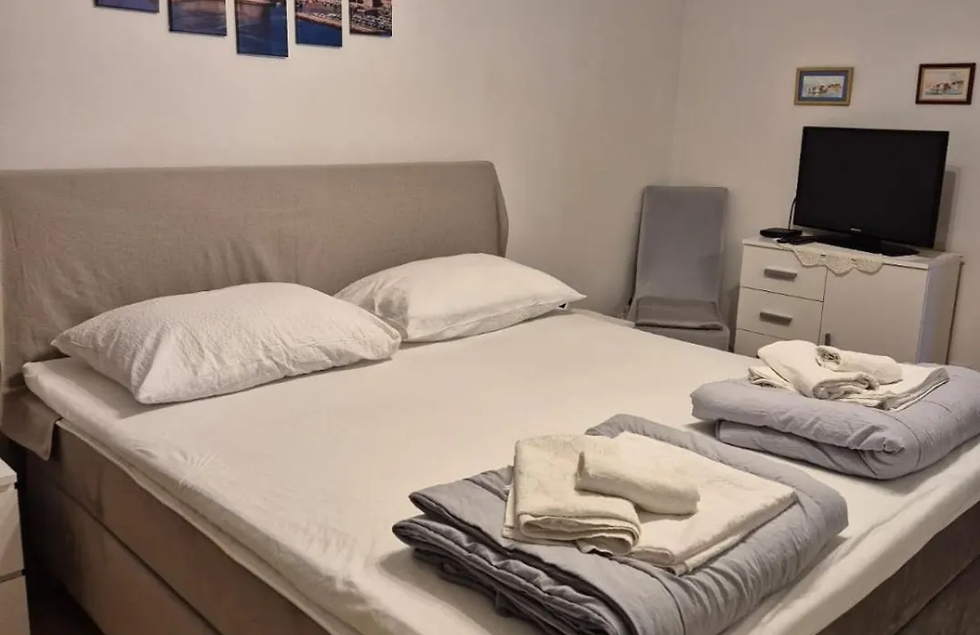 Apartment Mihael-1