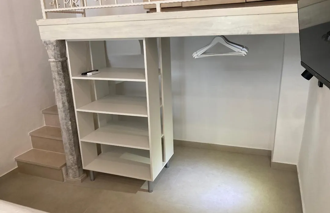 Akantus Studio Apartment-1