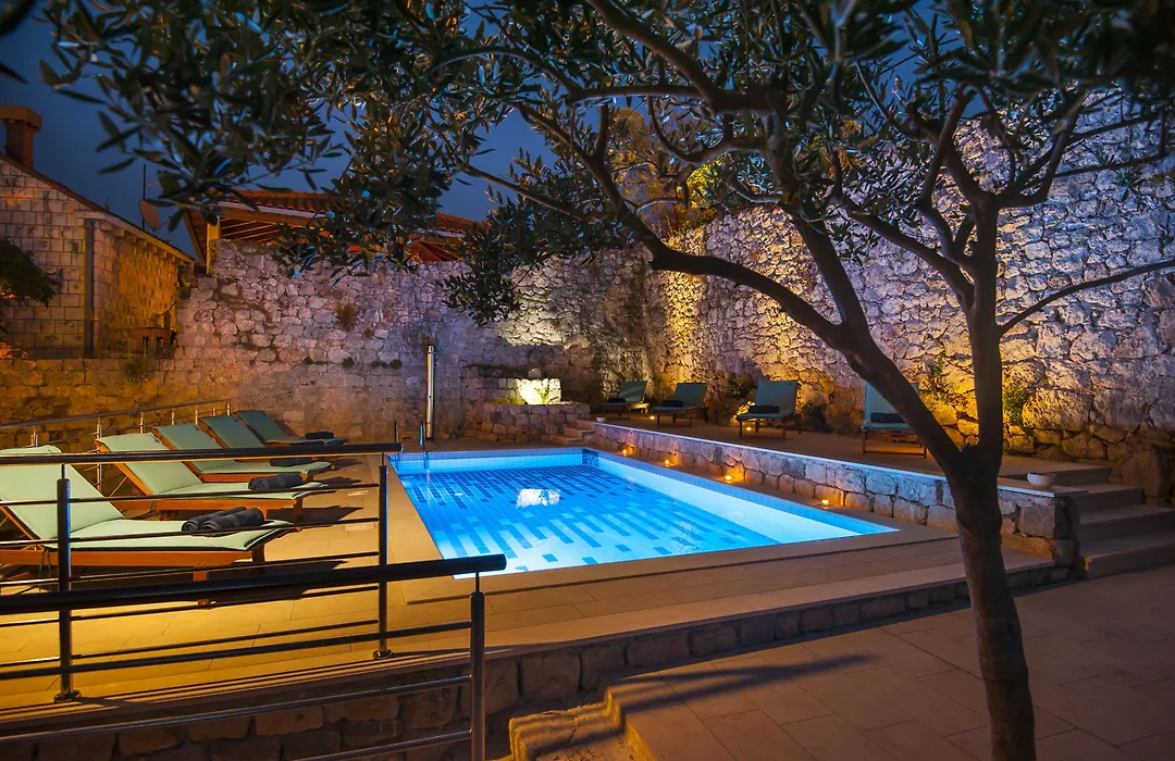 California Apartments-1
