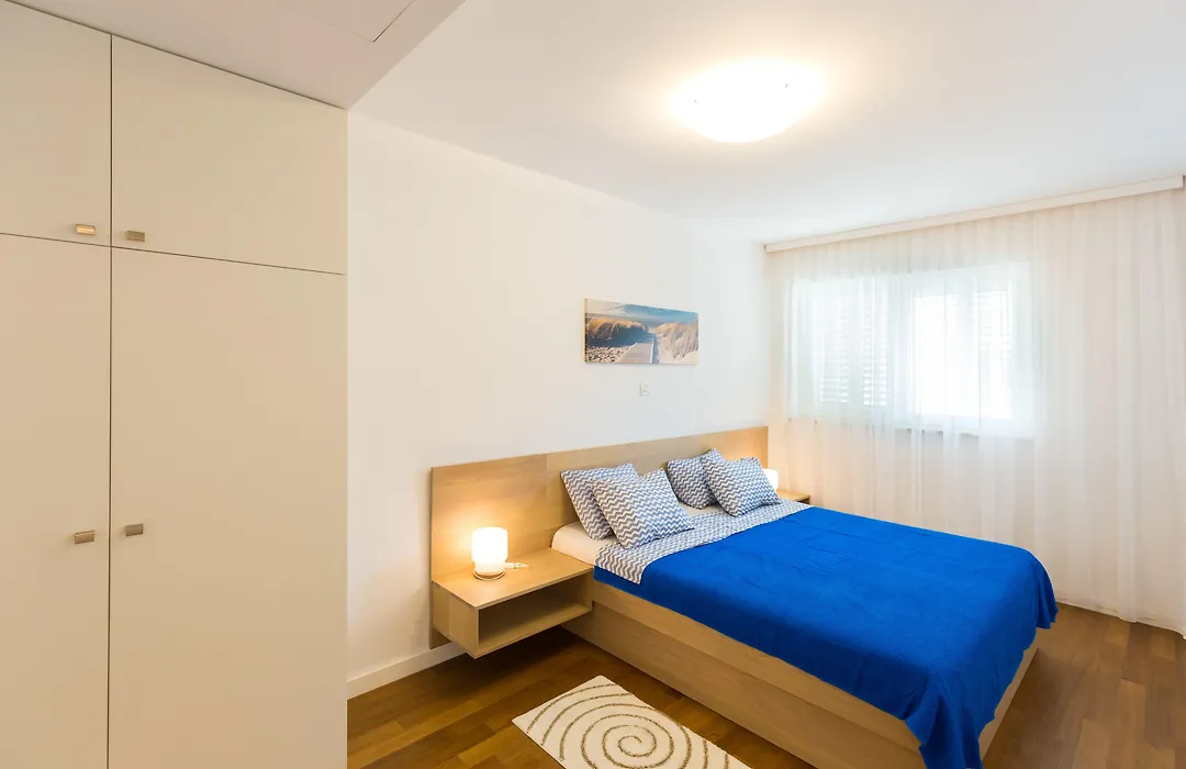 Antonio'S Luxury Suites-1