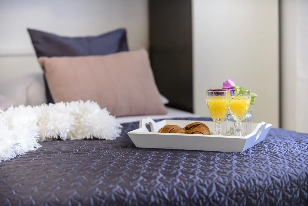 Lorelai Apartments-1