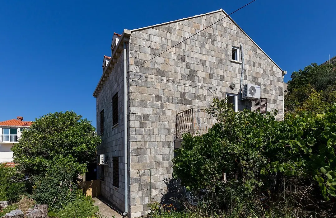 Apartment Bruana 5-1