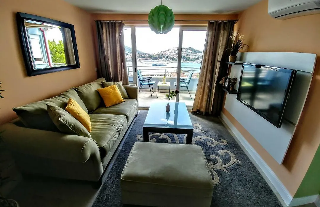 Dubrovnik 2 Bedroom 2 Bathroom Sea View, Private Free Parking-1