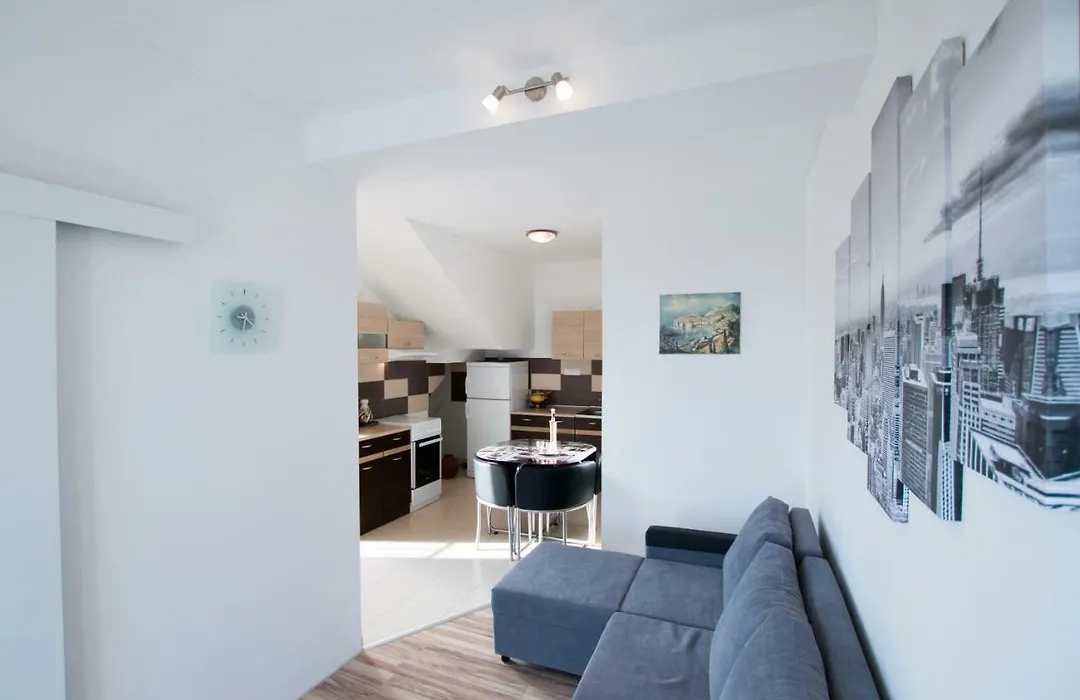 Blue Horizon Apartments-1