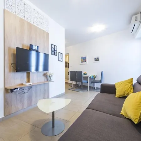 Tinker Bell Apartment-3