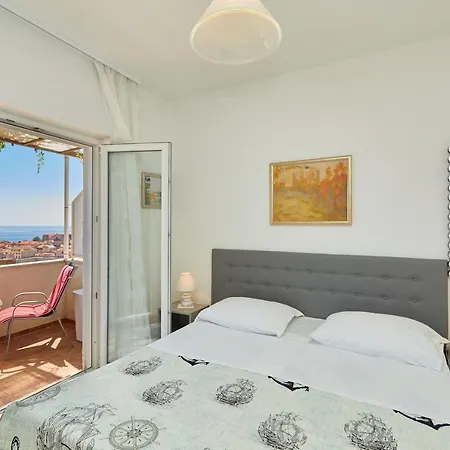Apartments Dalmatin-3