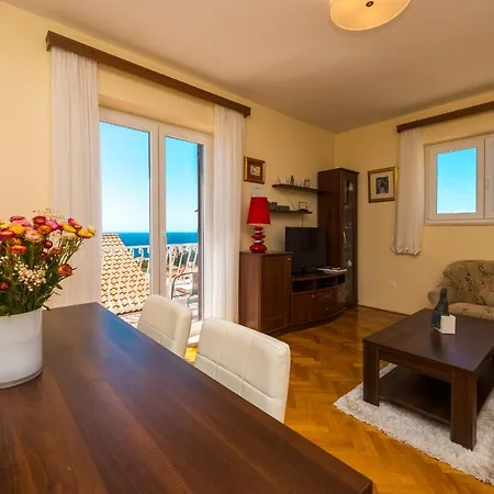 Apartment Lucija-2