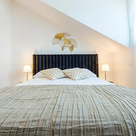 Couple Getaway Apartments-2