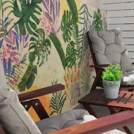 Ips Apartment With Free Parking-3