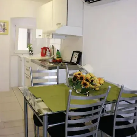 Old Town Centar, Cozy And Quiet Modern Apartment-3