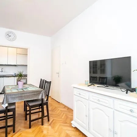 Apartment Rose 2-3