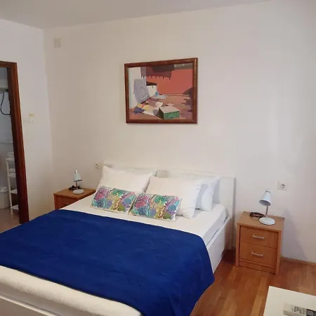 Apartments Peppino - Old Town-2