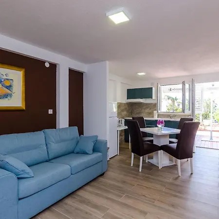 Apartments Paula-3