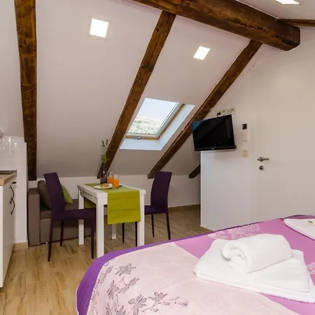 Lavender Garden Apartments-3