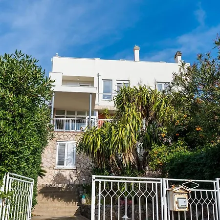 Bovolini'S Place-3