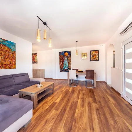 Sunlight Apartment-3