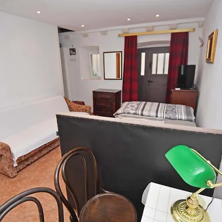 Apartman Ivi-2