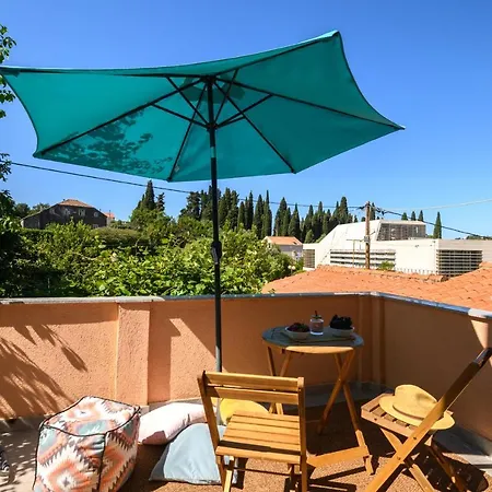 Sunny Getaway Apartments-2