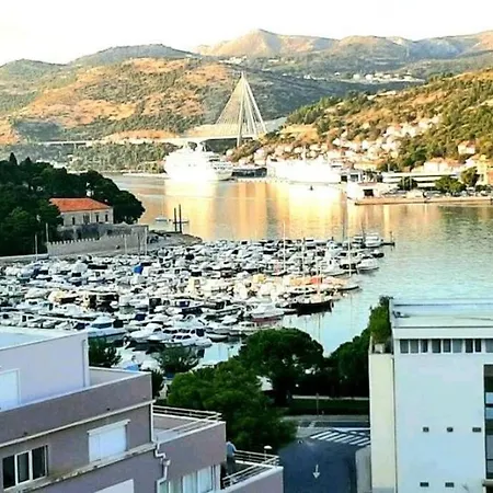 Gorgeous Dubrovnik Sea View Apartment With Free Parking-3