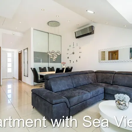 Apartments Budman-2