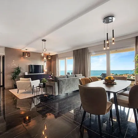 Superior Apartment Marangun-3