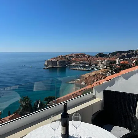 Viewpoint Apartment-3