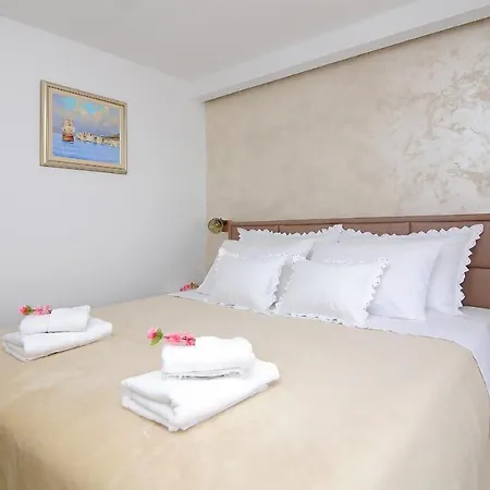 Blue Cliff Apartment-3