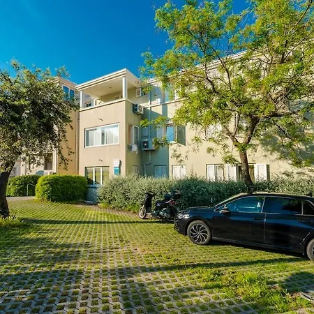 Apartment Kate With Free Parking-2