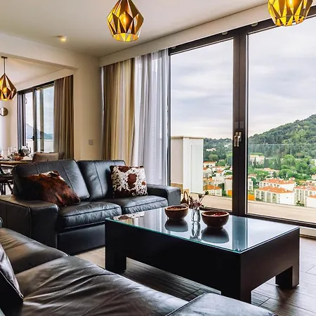 Gold Penthouse Apartment-3