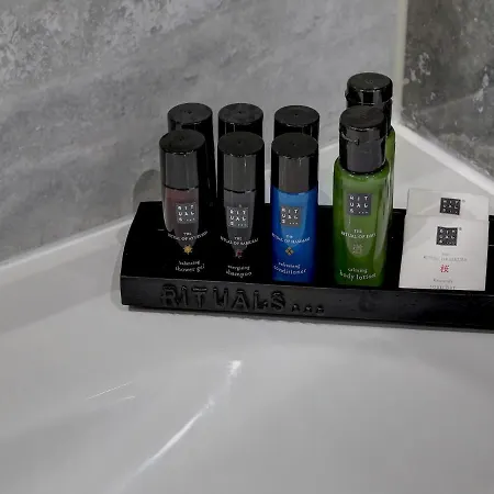 Luxury Amarin Apartment-2