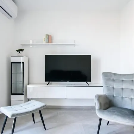 Boby Apartment-2