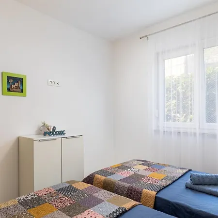 Apartment Why Not-2