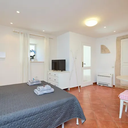 Doria Apartments-3