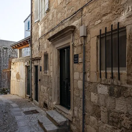 Nono'S House II-3