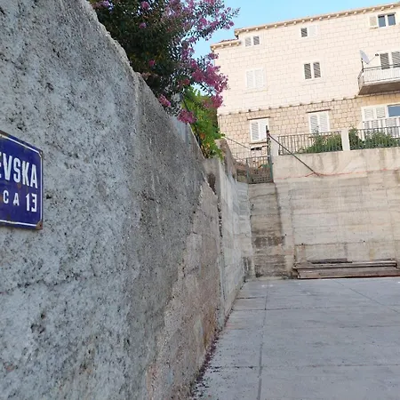 Perina Apartment - Free Parking-3