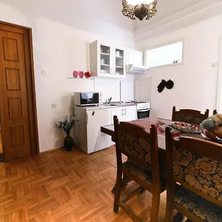 Festa Stradun Apartment-2