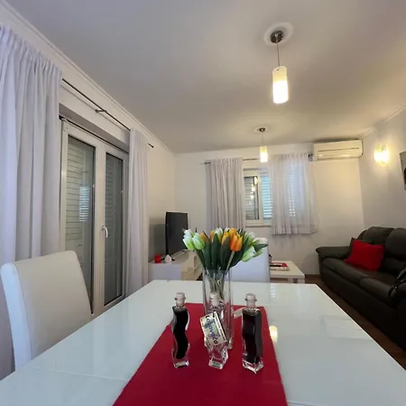 Apartment Violeta 1 With Private Terrace-2