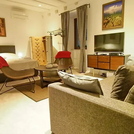 Luxury Style Apartments-3