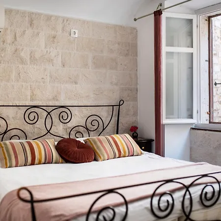 Gallus Old Town Apartment-3