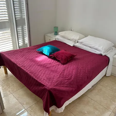 Apartment Roby-3